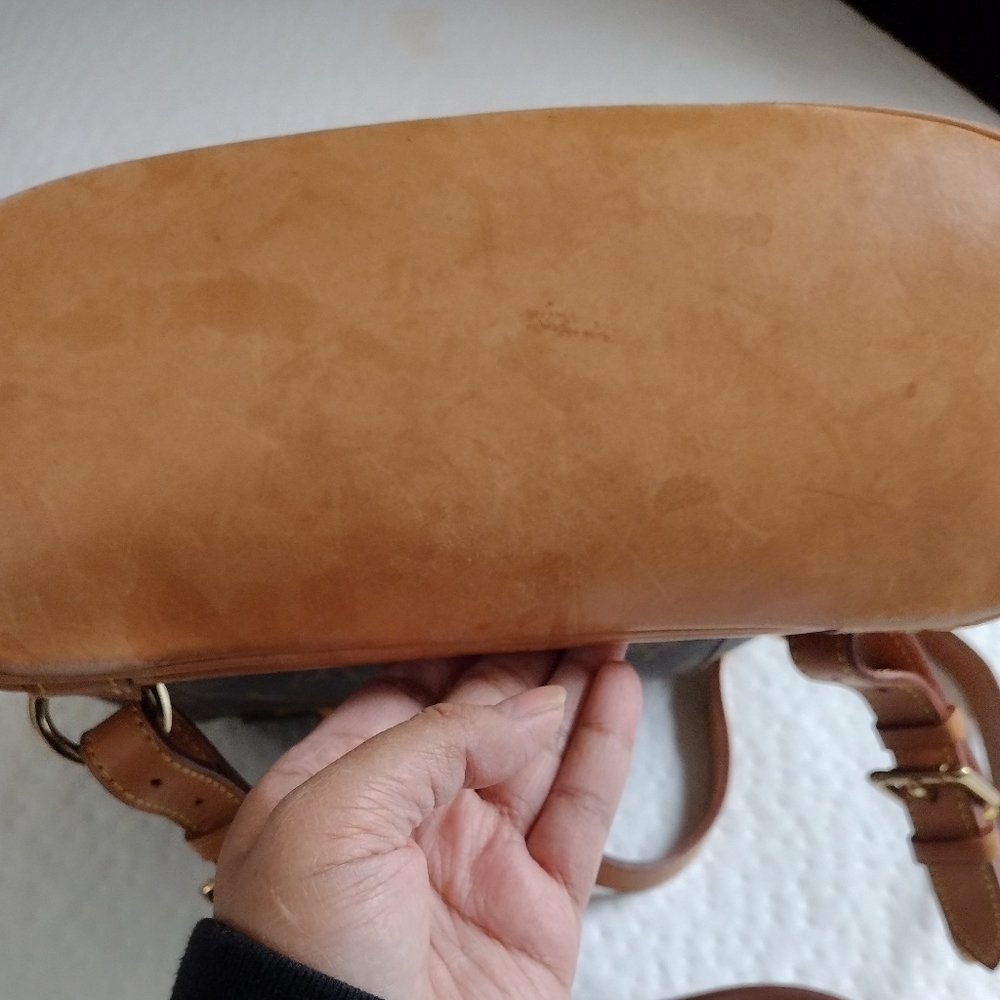 Auth. Louis Vuitton Montsouris MM Rucksack - Picture 11 of 17